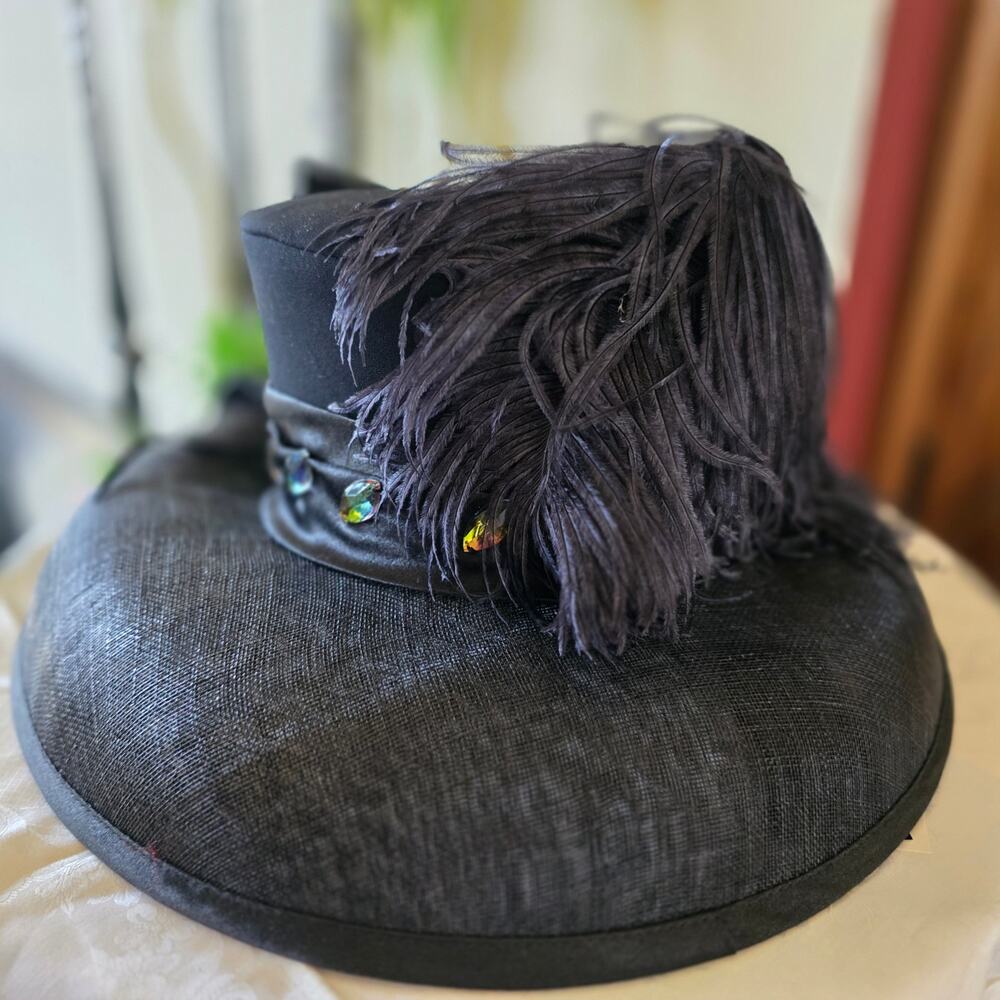 NIB Elite Champagne Black woven straw brim, with satin,‎ feathers and gemstones